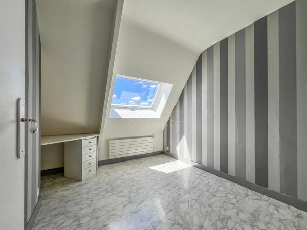 La jolie maison dans la prairie