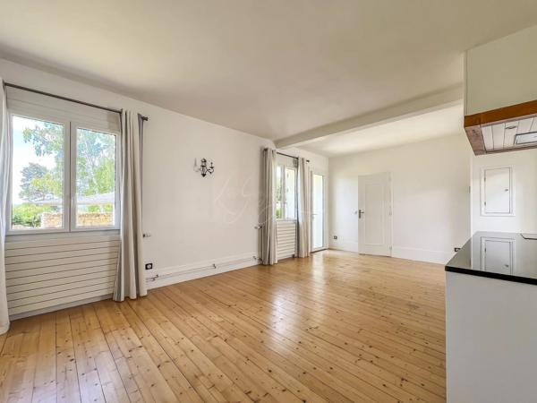 La jolie maison dans la prairie