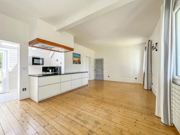 La jolie maison dans la prairie