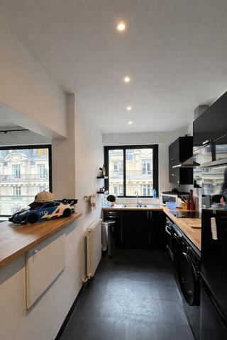 Appartement Paris 2 pièce(s) 61 m2