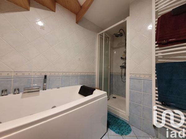 Longère 4 pièces de 109 m² à Gourin (56110)