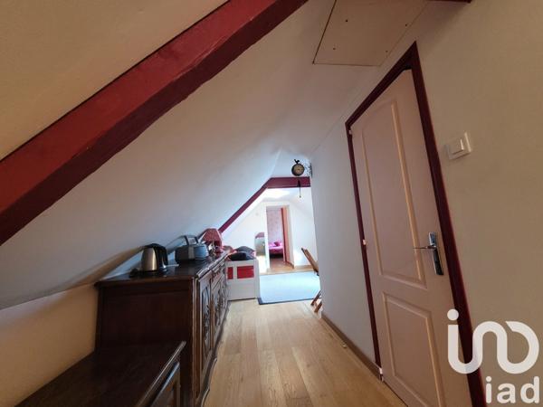 Longère 4 pièces de 109 m² à Gourin (56110)