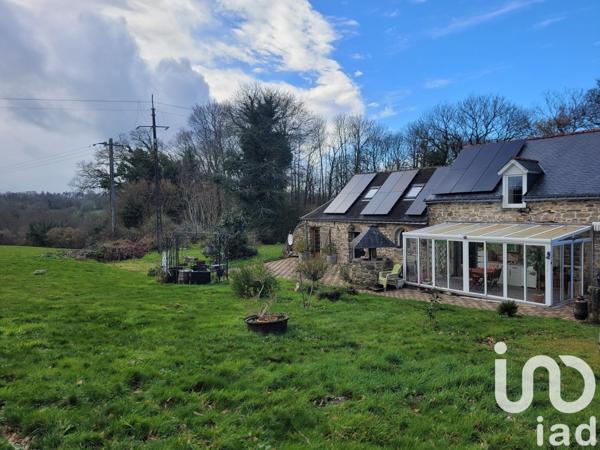 Longère 4 pièces de 109 m² à Gourin (56110)