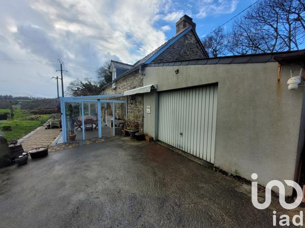 Longère 4 pièces de 109 m² à Gourin (56110)