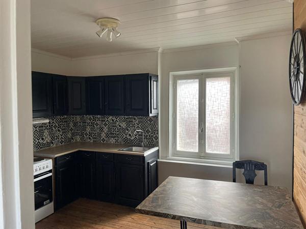A LOUER APPARTEMENT  PROCHE CENTRE VILLE DE ST QUENTIN 02100