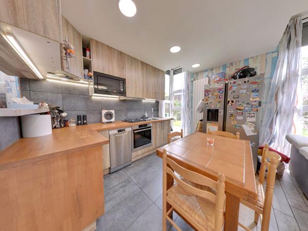 Maison Roissy En Brie 6 pièces 99 m²