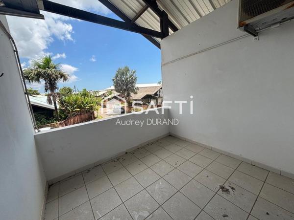 APPARTEMENT T4 EN DUPLEX AVEC TERRASSE ET GARAGE FERME