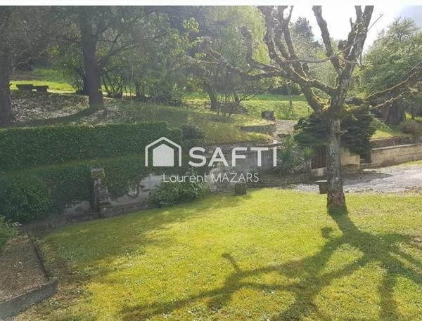 MAISON DE VILLE SANS TRAVAUX, AVEC TERRAIN, ET UN APPARTEMENT.