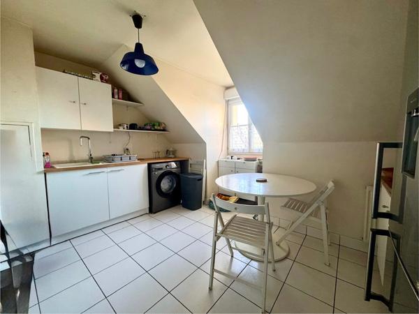 Appartement 3 pièces à vendre à Villepreux 242 000 € **  - Référence  8155