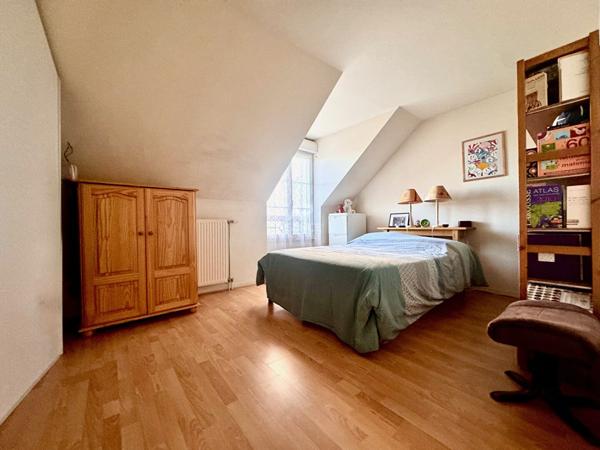 Appartement 3 pièces à vendre à Villepreux 242 000 € **  - Référence  8155