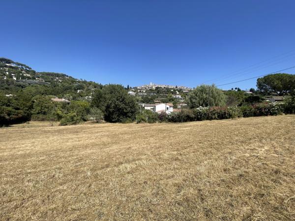 Saint-Paul-de-Vence (06570) proche village