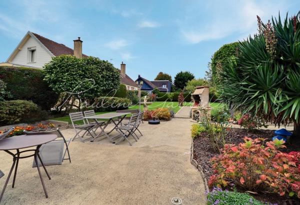 Maison de maître sur Sanvic / Le Havre, vie de plain pied 4 chambres, 2 garages, grand jardin