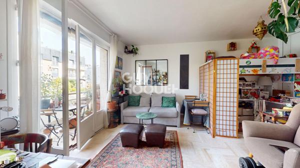 Au coeur des Lilas. Calme absolu et balcon pour profiter des belles soirées d'été