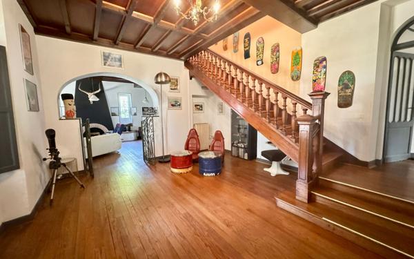 Maison à vendre    13 pièces •  Dax