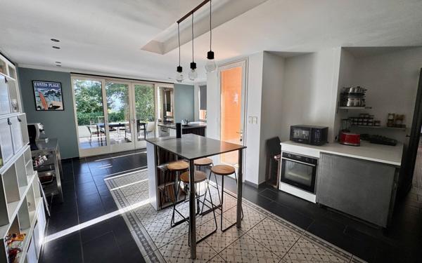 Maison à vendre    13 pièces •  Dax