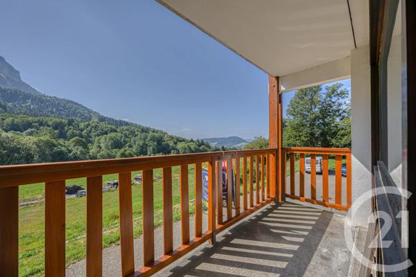 Appartement T1 à vendre  1 pièce - 33,30 m 2   AIX LES BAINS  - 73