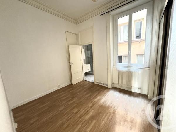 Appartement F3 à vendre  3 pièces - 43,27 m 2   LYON  - 69001