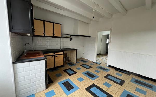 Maison à vendre    4 pièces • 136 m2 Paillé