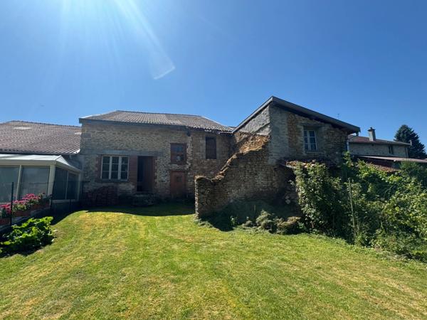 Magnifique Maison de Village à rénover. TAILLY (08)