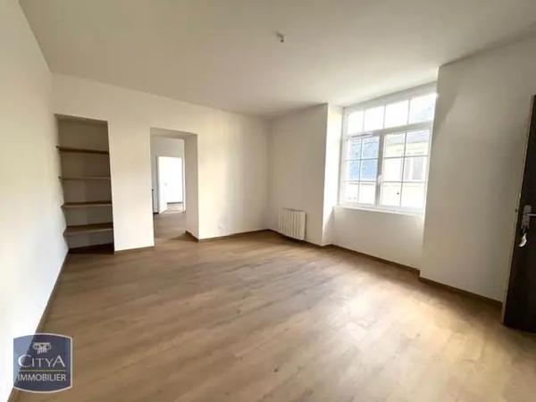 Appartement à louer 2 pièces 53.7m²