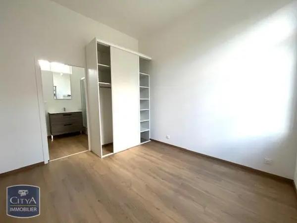 Appartement à louer 2 pièces 53.7m²