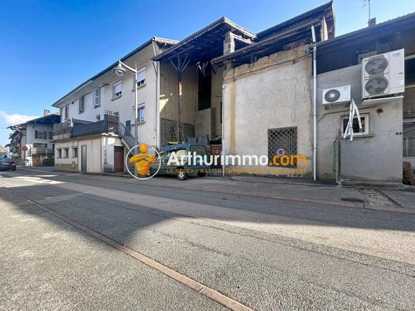 Vente                                                      Appartement
                        
                     2 pièces                      44 m2                     à Saint-Étienne-de-Saint-Geoirs