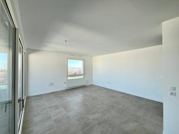 Appartement à louer    3 pièces • 72,70 m2 Lyon 2