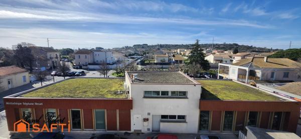 Bel appartement avec beaux volumes et grand jardin