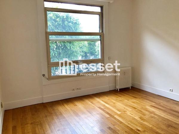Location Appartement 3 pièces 104.79 m² - Neuilly-sur-seine 92200