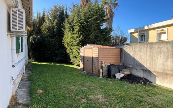 Maison à vendre    3 pièces • 80 m2 Marignane