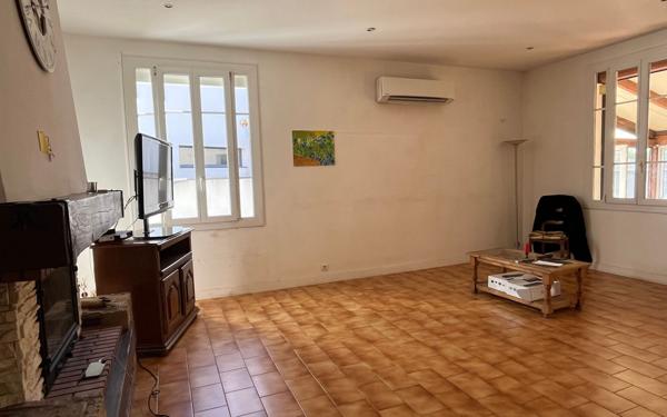 Maison à vendre    3 pièces • 80 m2 Marignane