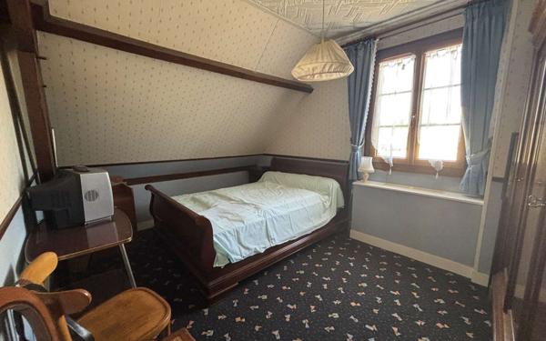 Maison à vendre    5 pièces • 145 m2 Perthes