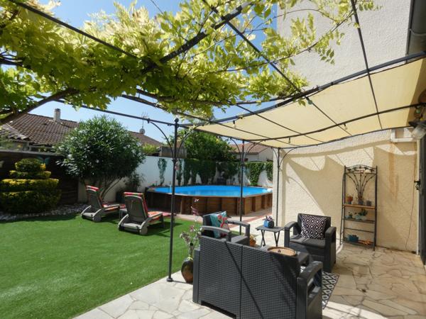 Villa R+1 de 130m² sur terrain arboré avec piscine de 538m²