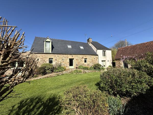 BELLE PROPRIETE EN PIERRES, UNE MAISON PRINCIPALE ET TROIS GITES