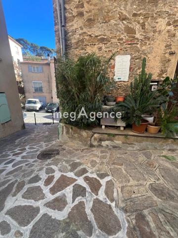 Appartement à BORMES-LES-MIMOSAS, 83230 - 2 pièces 54m²