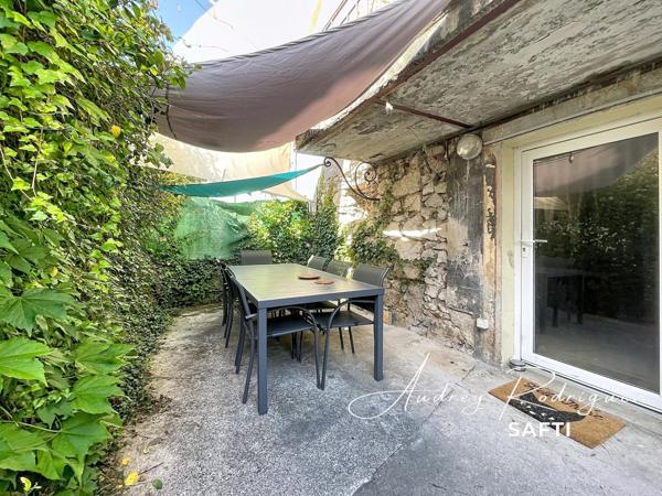 Maison pleine de charme avec cour privée