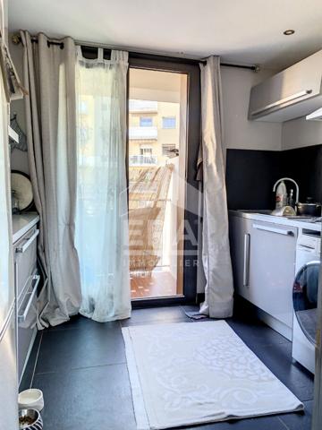 Appartement 3 pièces avec parking et cave Secteur les Breguières Cagnes sur Mer