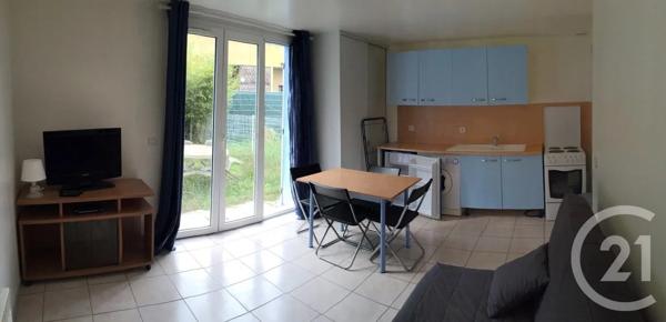 Appartement à vendre  3 pièces - 33,75 m 2   CUGES LES PINS  - 13