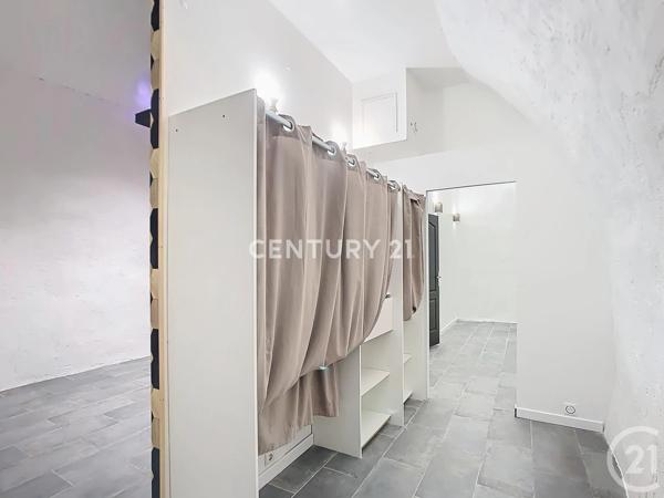 Appartement à vendre  3 pièces - 33,75 m 2   CUGES LES PINS  - 13
