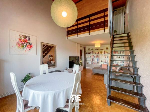 Duplex 6 pièces 119 m² – Seynod – Dernier étage · Vue Semnoz – Garage + Cave