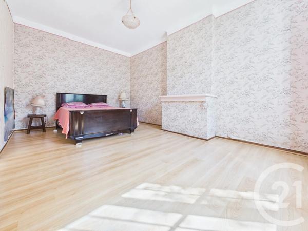 Maison à vendre  10 pièces - 234,05 m 2   TOULON  - 83