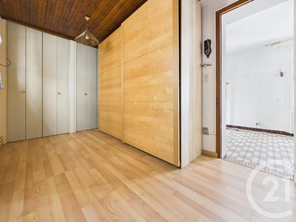 Maison à vendre  10 pièces - 234,05 m 2   TOULON  - 83