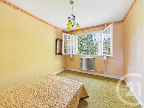 Maison à vendre  10 pièces - 234,05 m 2   TOULON  - 83