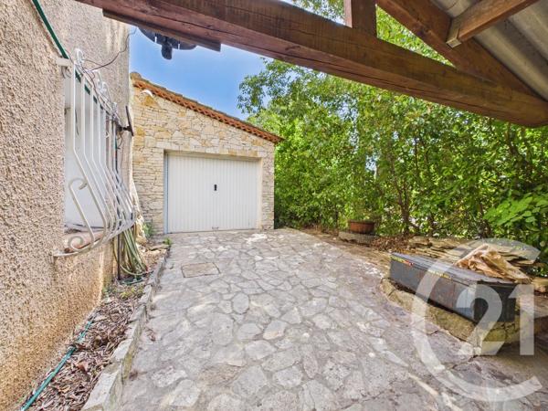 Maison à vendre  10 pièces - 234,05 m 2   TOULON  - 83