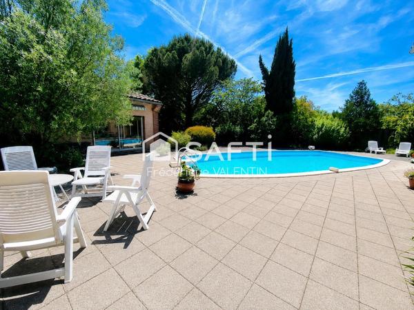 ROUFFIAC-TOLOSAN-Toulousaine 256 m² jardin et piscine