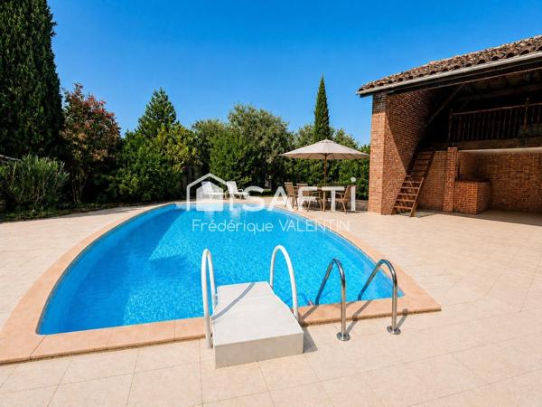 ROUFFIAC-TOLOSAN-Toulousaine 256 m² jardin et piscine