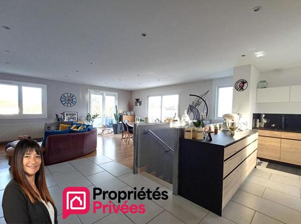 Maison Le Coteau 6 pièce(s) 150 m2