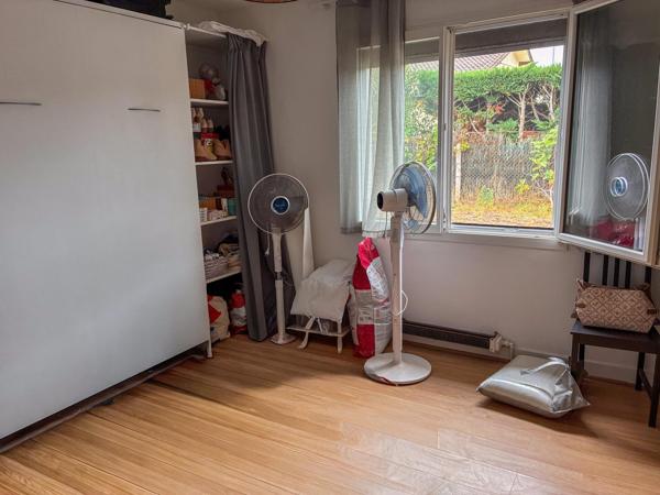 Maison 89m2, 2 chambres, 870m2 de terrrain et piscine