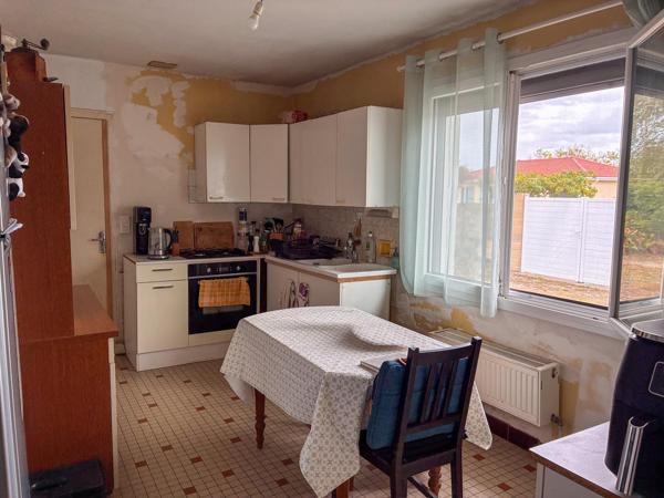 Maison 89m2, 2 chambres, 870m2 de terrrain et piscine