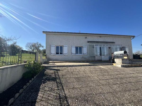 Maison à vendre 119 460 € Bors (Canton de Montmoreau-Saint-Cybard) 4 p 111 m² DPE E